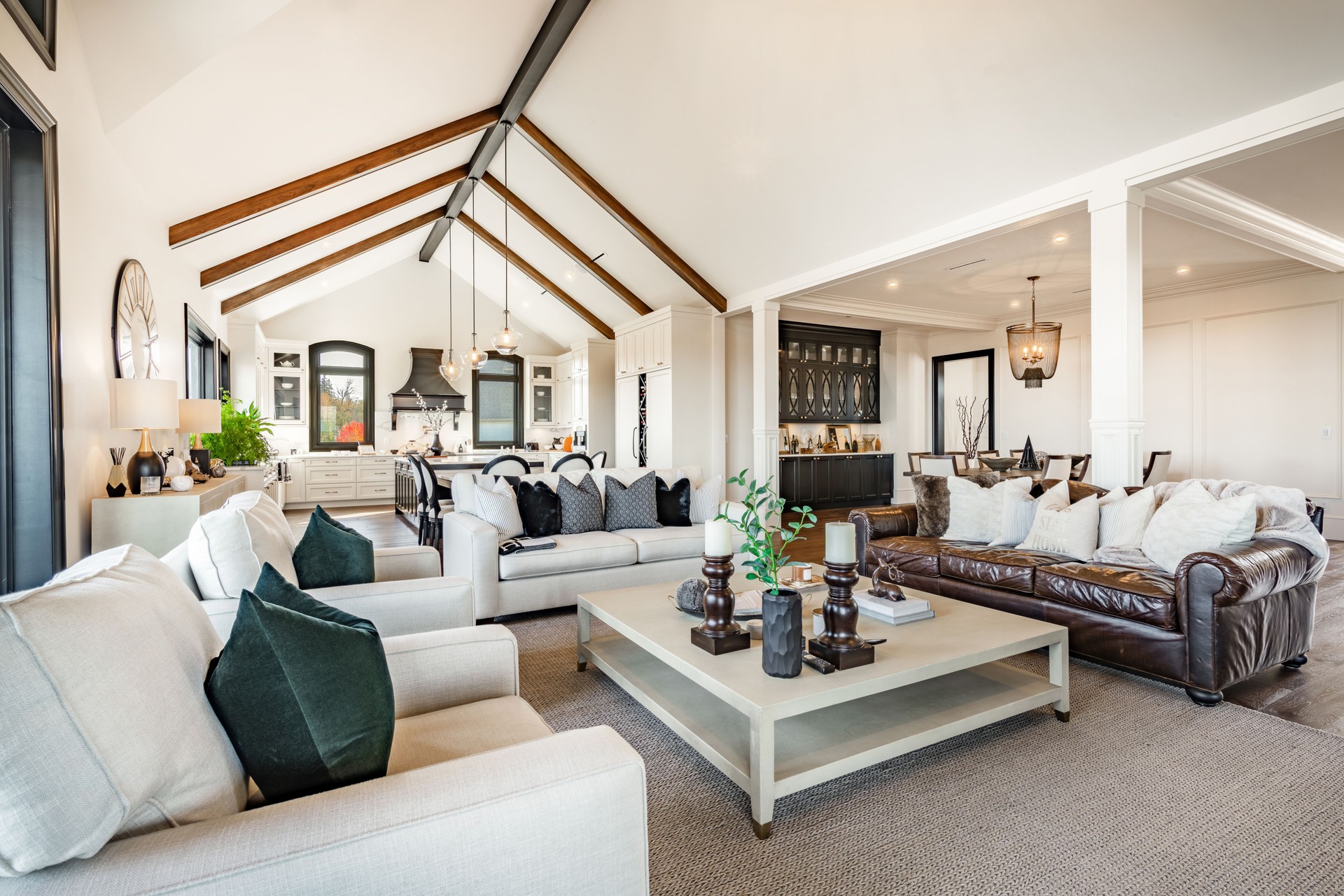 Luxurious and elegant living room interior